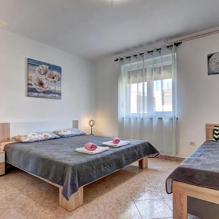Apartments Kajfes Fazana Luaran gambar
