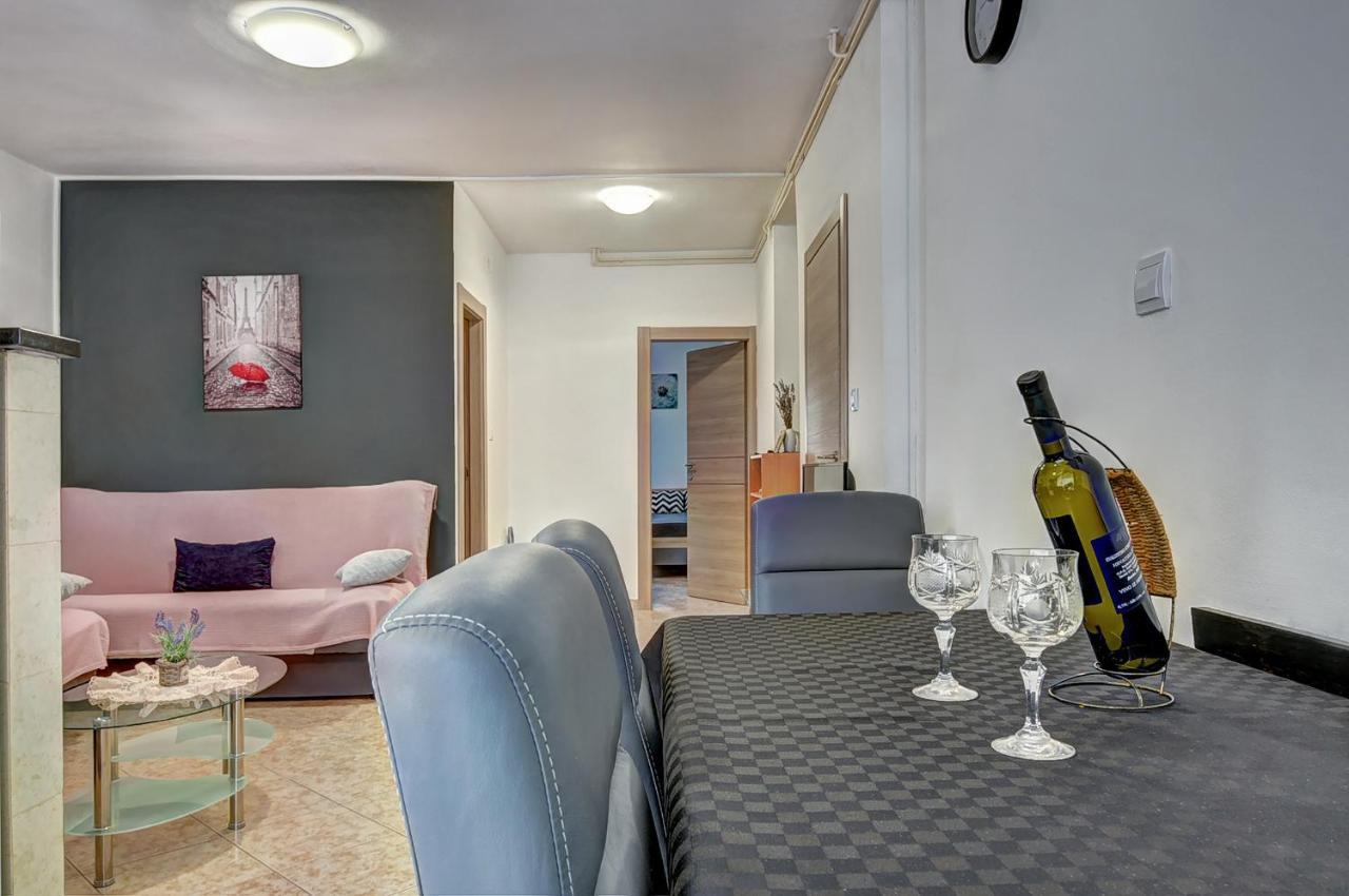 Apartments Kajfes Fazana Luaran gambar